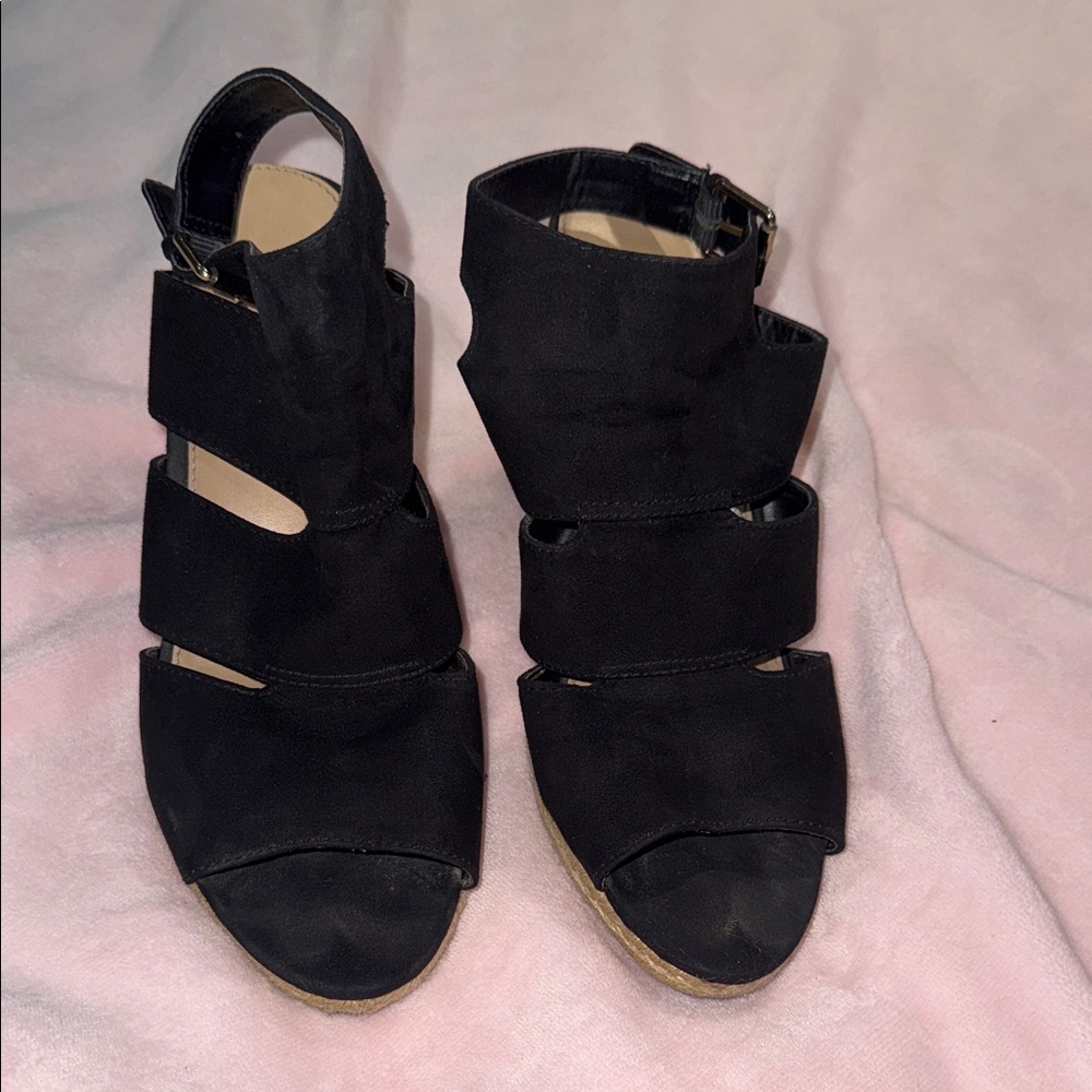 Apt. 9 Black Strappy Wedge Sandals